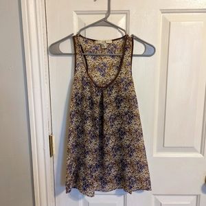 Forever 21 Tank Top size small scoop neck